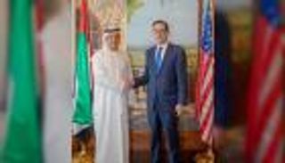 الإمارات وأمريكا تبحثان تعزيز التعاون المالي 