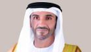 نهيان بن زايد: العلم الإماراتي شامخا بإنجازات الدولة وقيادتها الرشيدة