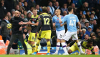 بالفيديو.. كيف سخر جوارديولا من إضاعة ساوثهامبتون للوقت؟