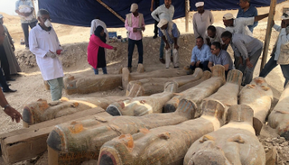 جانب من عمل البعثات الأثرية في الأقصر - أرشيفية