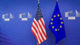 واشنطن تلمح إلى التراجع عن رسوم سيارات أوروبا واليابان