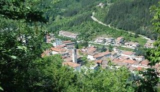 قرية بانيو دي رومانيا الإيطالية