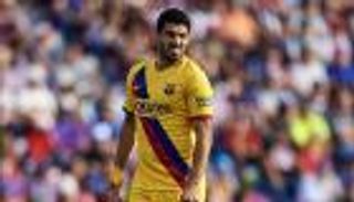 معاناة برشلونة مستمرة.. الكشف عن إصابة سواريز ومدة غيابه