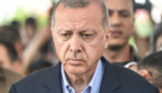 زعيم المعارضة يصف أردوغان بـ"العاجز" أمام "إهانات" ترامب