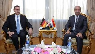 مباحثات مصرية ألمانية لتعزيز التعاون في الطيران المدني