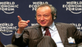 الملياردير ساويرس يعود إلى منصب العضو المنتدب في "أوراسكوم"