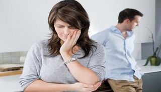 الإيذاء النفسي يبدأ بشكل تدريجي حين يتسامح طرف مع الإهانات الصغيرة