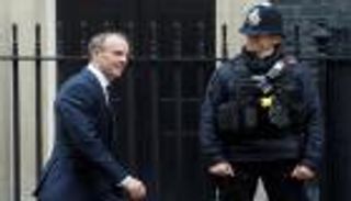 بريطانيا: سلوك إيران يتعارض مع الاتفاق النووي ويهدد أمننا