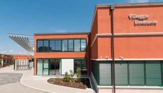 قرية إيمانويلي الإيطالية لمرضى ألزهايمر