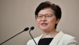 الرئيس الصيني يثق بزعيمة هونج كونج 