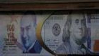 أزمة الليرة تضرب سوق السيارات التركي