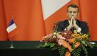 ماكرون يصف قرار إيران تقليص التزاماتها بالاتفاق النووي بـ"الخطير"