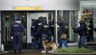 هولندا تحقق في واقعة "مثيرة للريبة" على متن طائرة