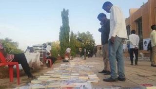 جانب من معرض "مفروش" للكتاب