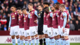 فيرجسون يرشح لاعب أستون فيلا للانضمام إلى مانشستر يونايتد