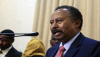 السودان يسعى لتأمين مخزون استراتيجي من الوقود