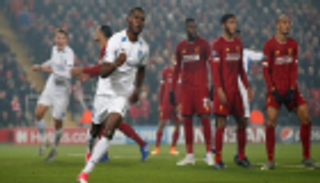 بعدما دمره "الفار".. ليفربول يقود مهاجم جينك لإعادة تحقيق حلمه