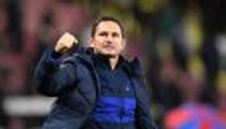 لامبارد يقارن "جنون" مواجهة أياكس بأعظم مبارياته مع تشيلسي