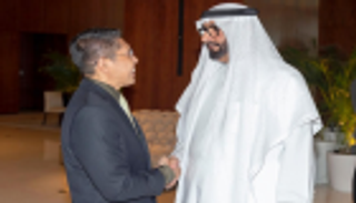 البواردي وكبير وزراء سنغافورة لشؤون الدفاع يبحثان التعاون