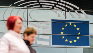 اقتصاد منطقة اليورو مهدد بالانكماش في الربع الرابع من 2019