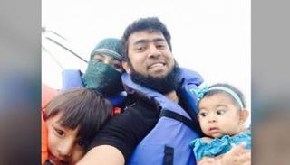 أمريكي يبحث عن طفليه بعد مقتل والدتهما الداعشية