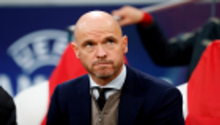 أسطورة هولندا يكذب تين هاج.. ويؤكد اقترابه من بايرن ميونيخ