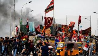 جانب من الاحتجاجات العراقية في ساحة التحرير