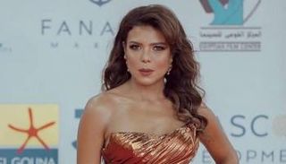 الفنانة ناهد السباعي