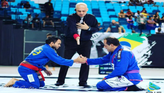 سيلفا خلال ممارسته للجوجيتسو