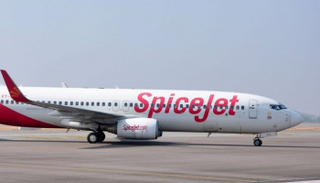 نافذة مكسورة كادت تتسبب في كارثة