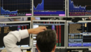 بعد 5 جلسات مكاسب.. تصريحات ترامب تهبط بأسهم أوروبا