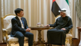 محمد بن زايد يناقش آفاق "الذكاء الاصطناعي" مع رئيس "هواوي"