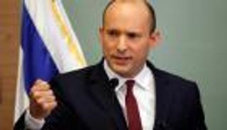 نتنياهو يتخلى عن وزارة الدفاع ويعين نفتالي بينيت