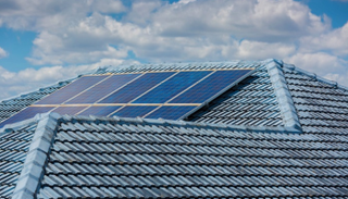 طاقة متجددة لمدة 24 ساعة