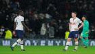 توتنهام يواصل الترنح محليا بالتعادل مع شيفيلد 