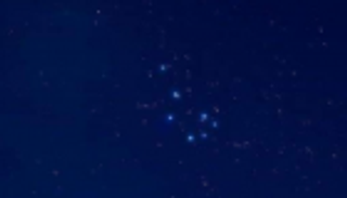 عنقود الثريا يظهر في سماء المنطقة العربية