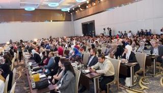جانب من جلسات مؤتمر الإمارات الدولي الـ8 للأورام