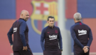 فالفيردي يستقوي على منتقديه برئيس برشلونة