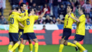 بوسكيتس ينضم لعظماء برشلونة الخمسة