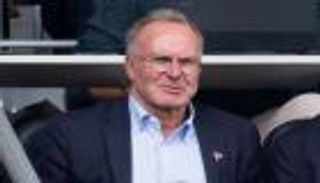 متجاهلا فينجر.. بايرن ميونيخ يلمح لاستمرار مدربه المؤقت