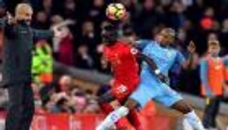 مانشستر سيتي يكتفي بالإحصائيات ويخسر بالأهداف أمام ليفربول