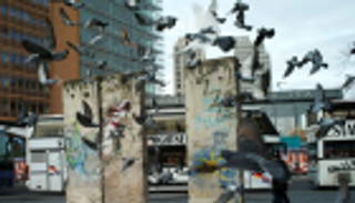 "مارو".. تطبيق إلكتروني يعيد حائط برلين للحياة