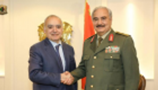 حفتر للمبعوث الأممي: نزع سلاح المليشيات شرط نجاح أي عملية سياسية