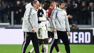 ماتويدي أثناء استبداله أمام ميلان