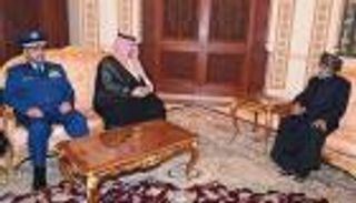 السلطان قابوس يلتقي خالد بن سلمان في بيت البركة