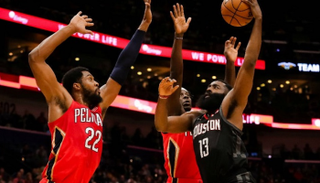 جيمس هاردن خلال اللقاء