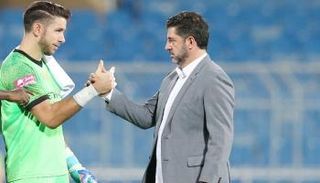 روي فيتوريا وبراد جونز