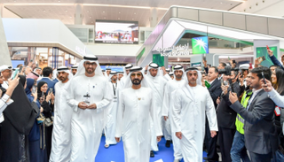 الشيخ محمد بن راشد يزور "أديبك 2019"