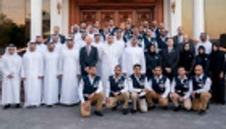 محمد بن زايد يستقبل أول مجموعة إماراتية من مشغلي المفاعلات النووية