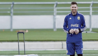 ليونيل ميسي من تدريبات الأرجنتين